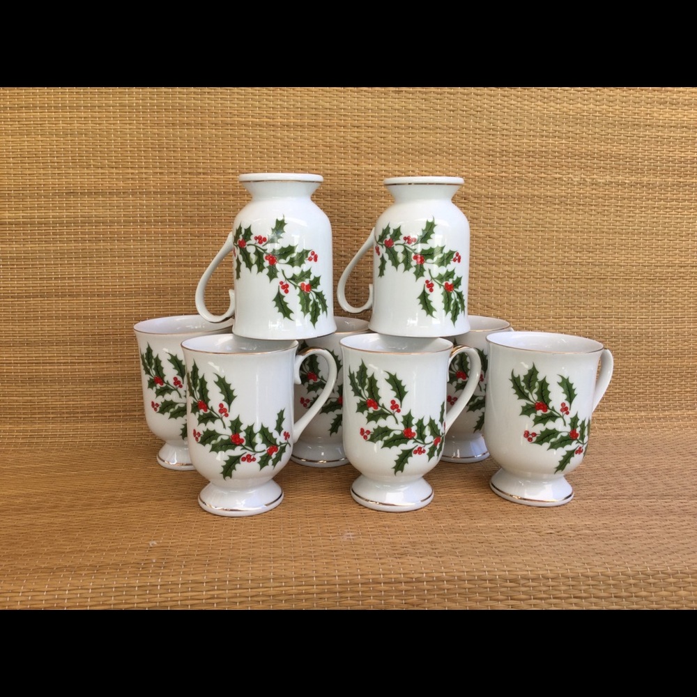 8 PORCELAIN CHRISTMAS CUPS NEW